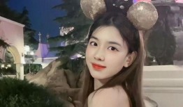 直播爆料我红了娱乐圈,我红了，从此星光熠熠