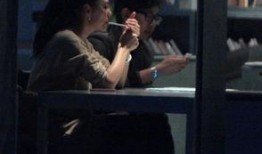 男明星抽烟被爆料视频大全,盘点男明星被曝光抽烟瞬间