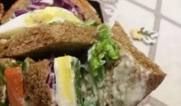 网友爆料蛋糕店视频,蛋糕店惊人内幕，视频揭露制作过程黑幕！